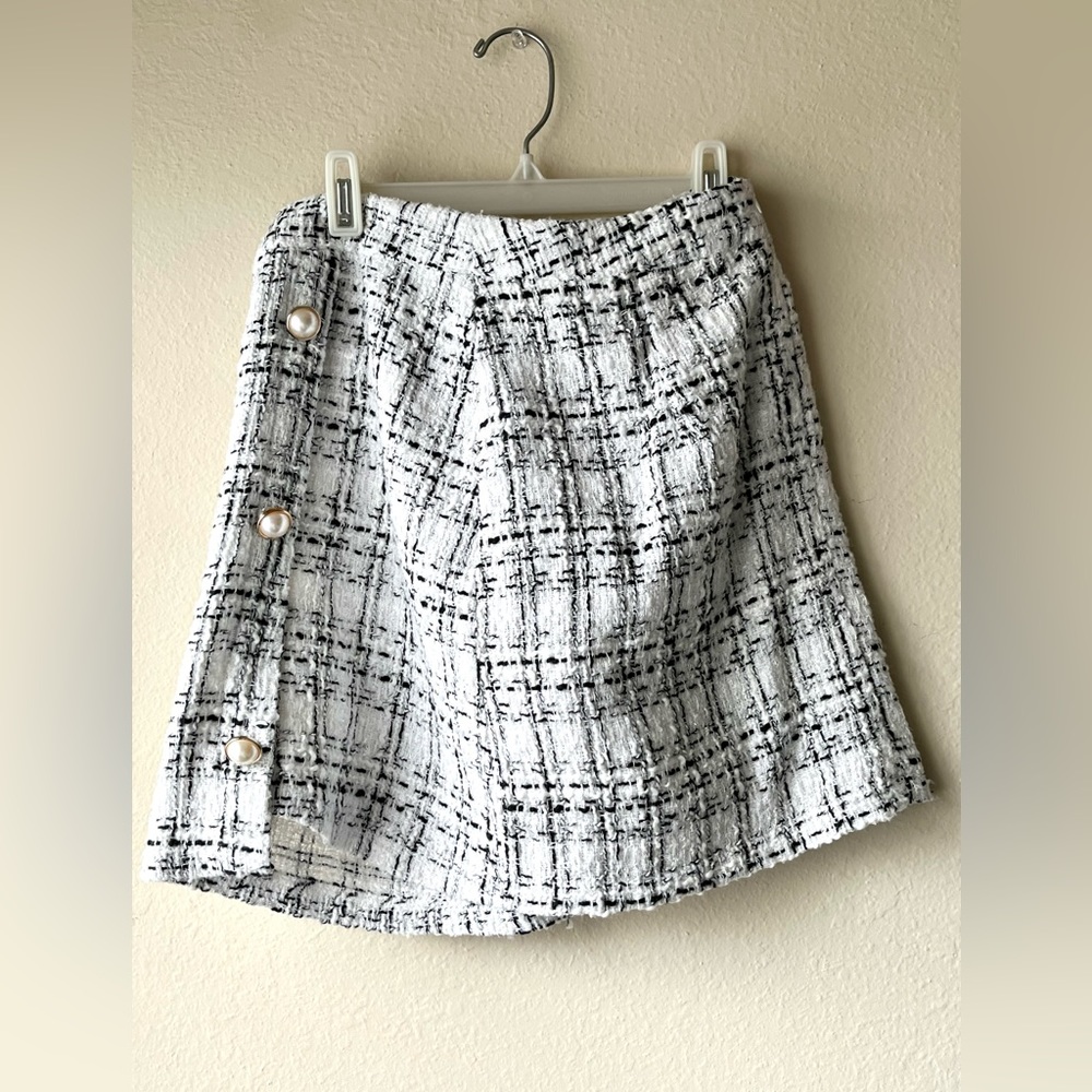 White tweed mini skirt